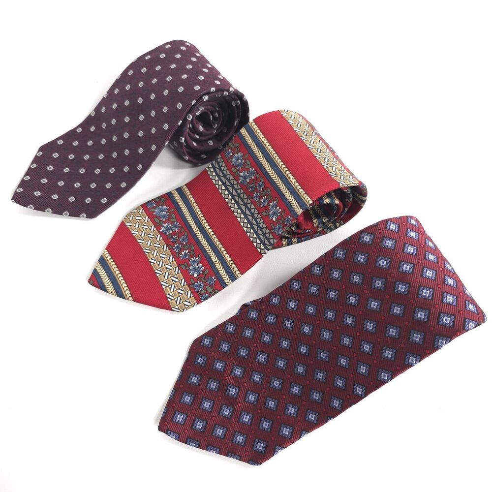 BROOKS BROTHERS Tie Red Geometric Classic Wide 100% Silk USA Made